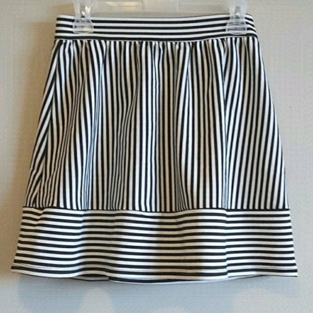 YAYA & Co Striped Black White Skirt S